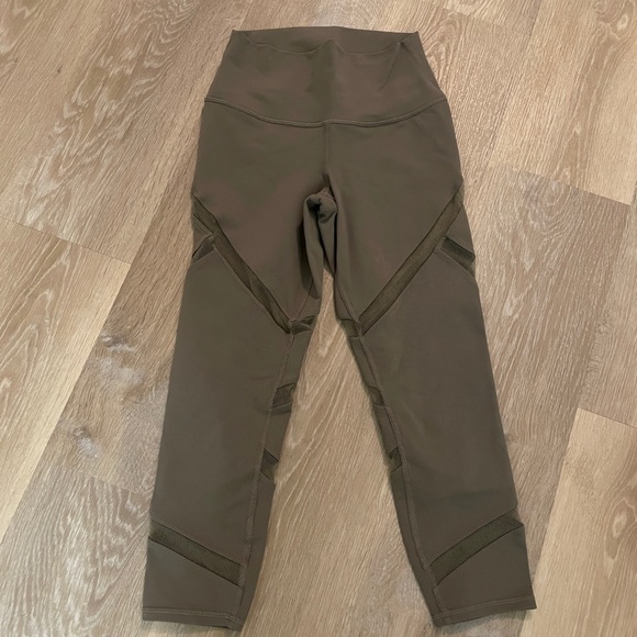 Alo Yoga Crapi - Picture 6 of 8